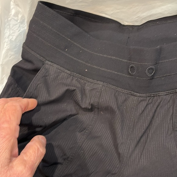 Lululemone Sports Pants size 6 - Picture 9 of 9